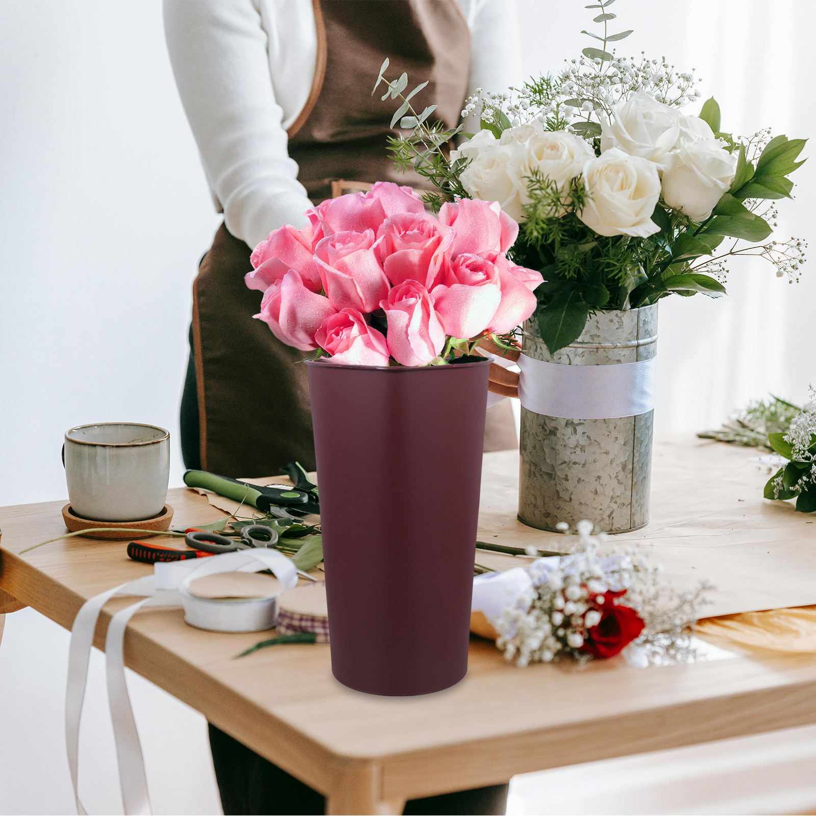 Triangle Floral Bucket Stable  - Florist Supply Buckets recension och pris